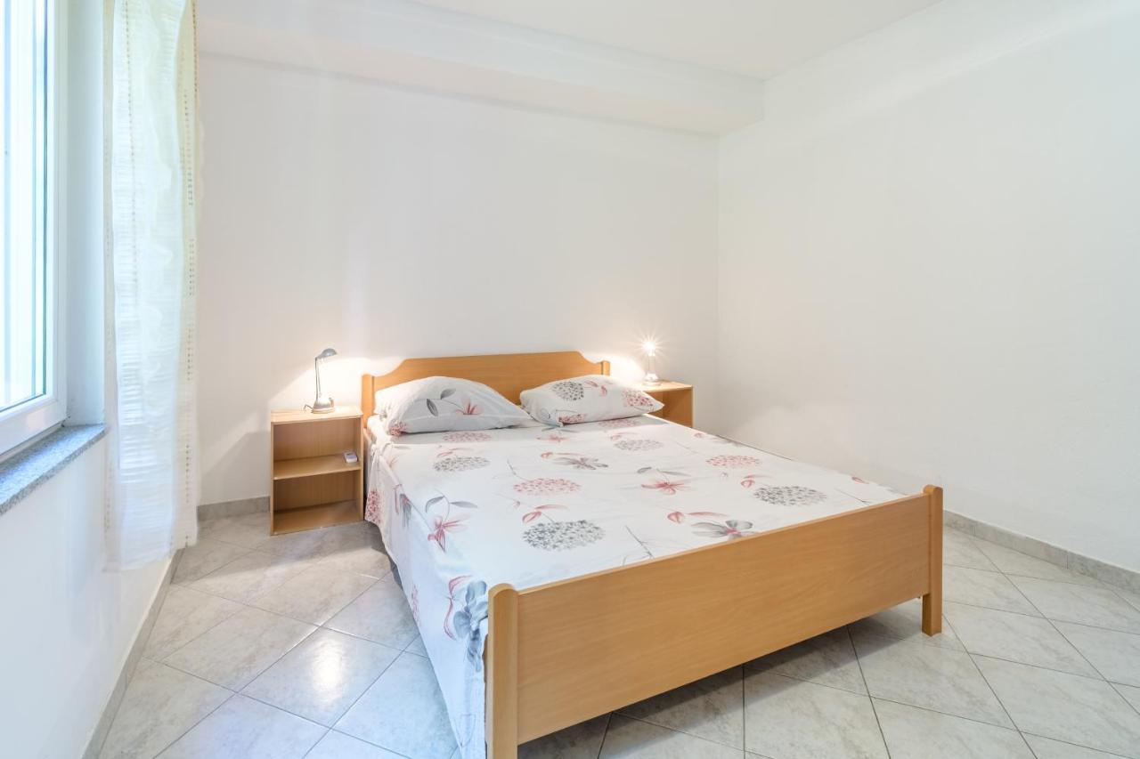 Beach Paradise Apartments Подстрана Экстерьер фото
